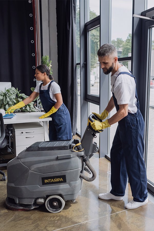 B2B Cleaning INTAMPA